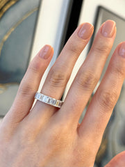 18k White Gold Emerald & Oval Cut Diamond Eternity Ring - 5.50ct