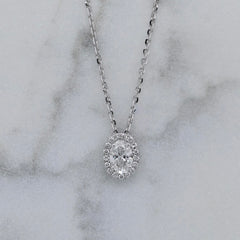 18k White Gold Oval Cut Diamond Halo Necklace