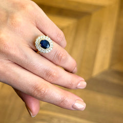 18k Yellow Gold Oval Ceylon Sapphire & Diamond Cocktail Ring