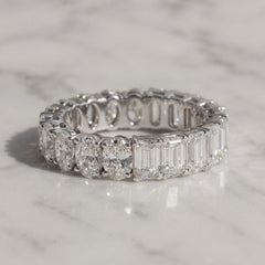 18k White Gold Emerald & Oval Cut Diamond Eternity Ring - 5.50ct