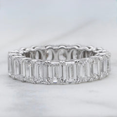 18k White Gold Emerald & Oval Cut Diamond Eternity Ring - 5.50ct