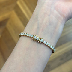 18k Yellow Gold Lab Grown Diamond Tennis Bracelet - 9.60ct