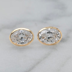 18k Yellow Gold Oval Cut Diamond Stud Earrings