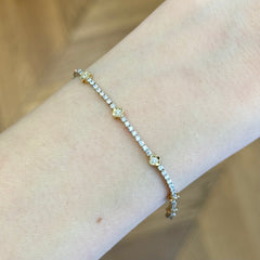 18k White & Yellow Gold Diamond ‘Clover’ Tennis Bracelet