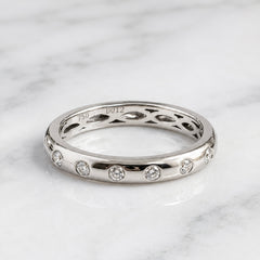 18k White Gold Stackable Hammer Set Diamond Ring