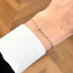 18k Yellow Gold Natural Diamond Cross Bracelet